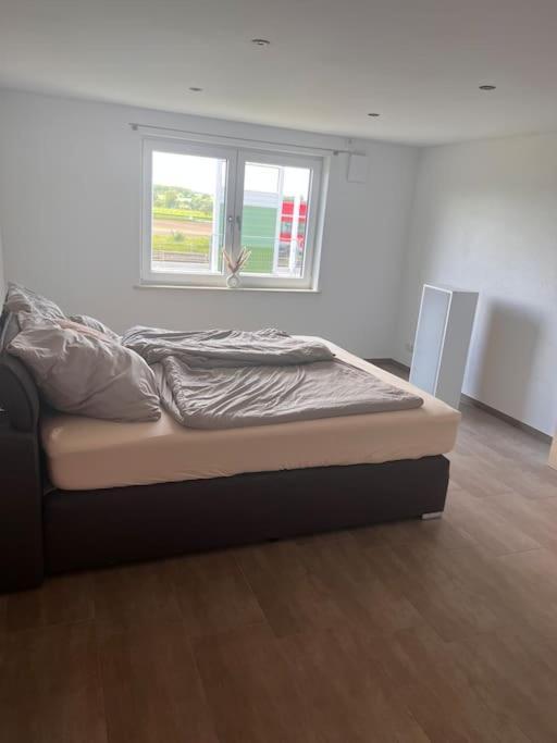 Traumhafte Ferienwohnung Altendorf  エクステリア 写真